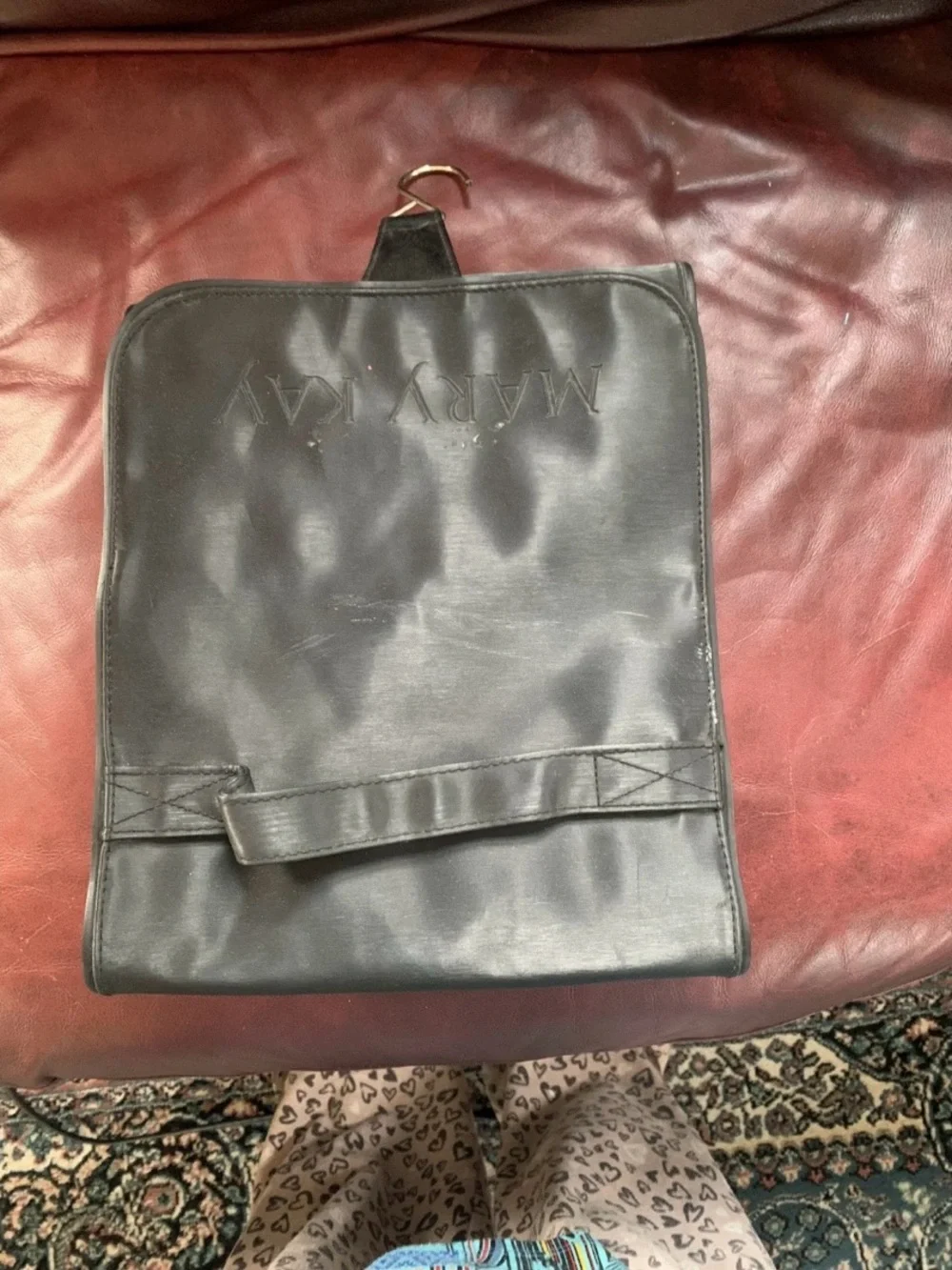 Vintage Mary Kay Hanging Makeup Travel Case Black Vinyl 4 Zip Pouches 30” x 9”